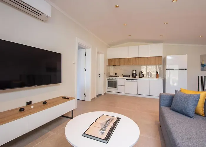 Aparthotel Asfiya Loft 4*